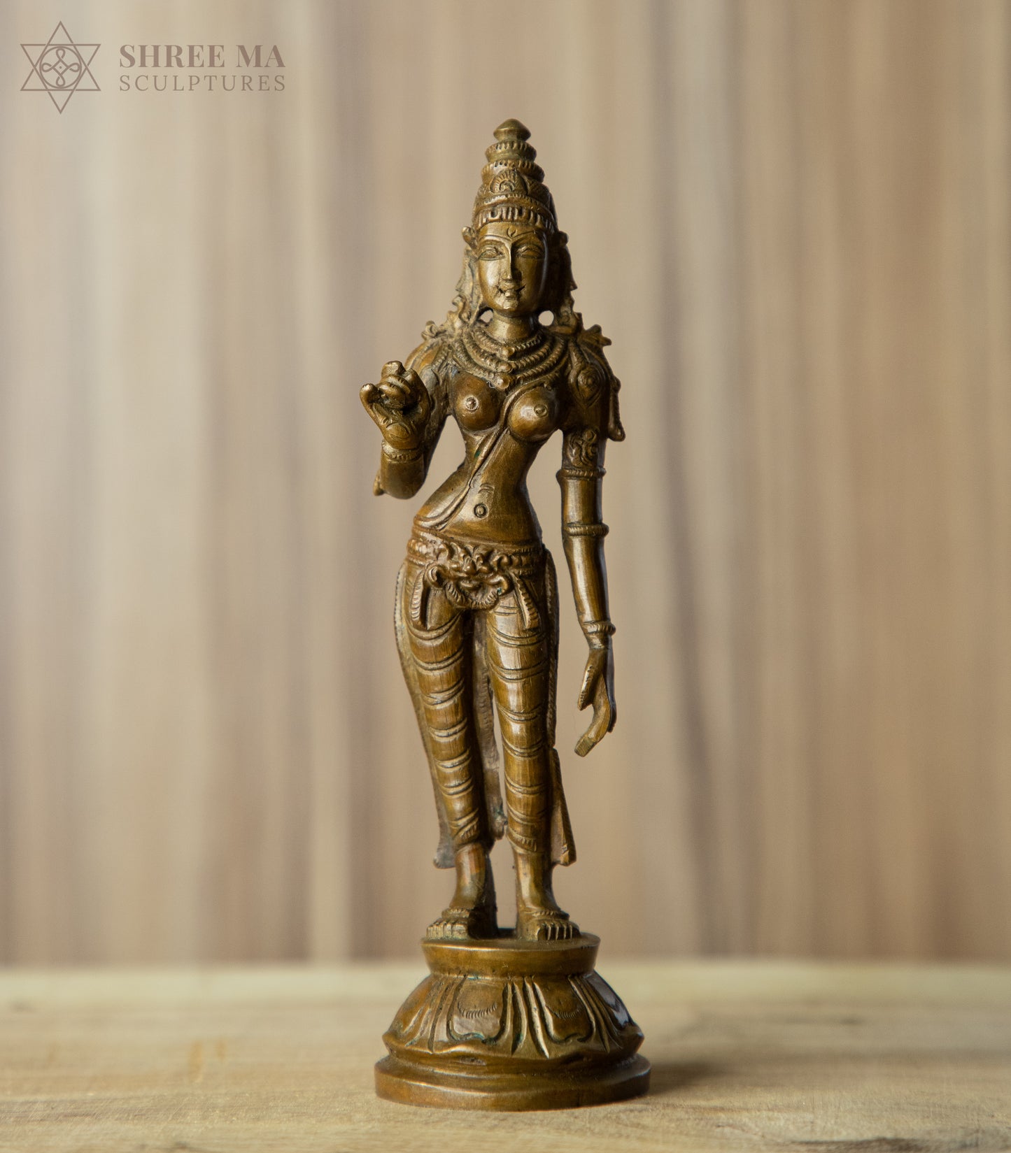 Sivagami 6-Inch Panchaloha Bronze Idol – Handmade Antique-Finish Sculpture